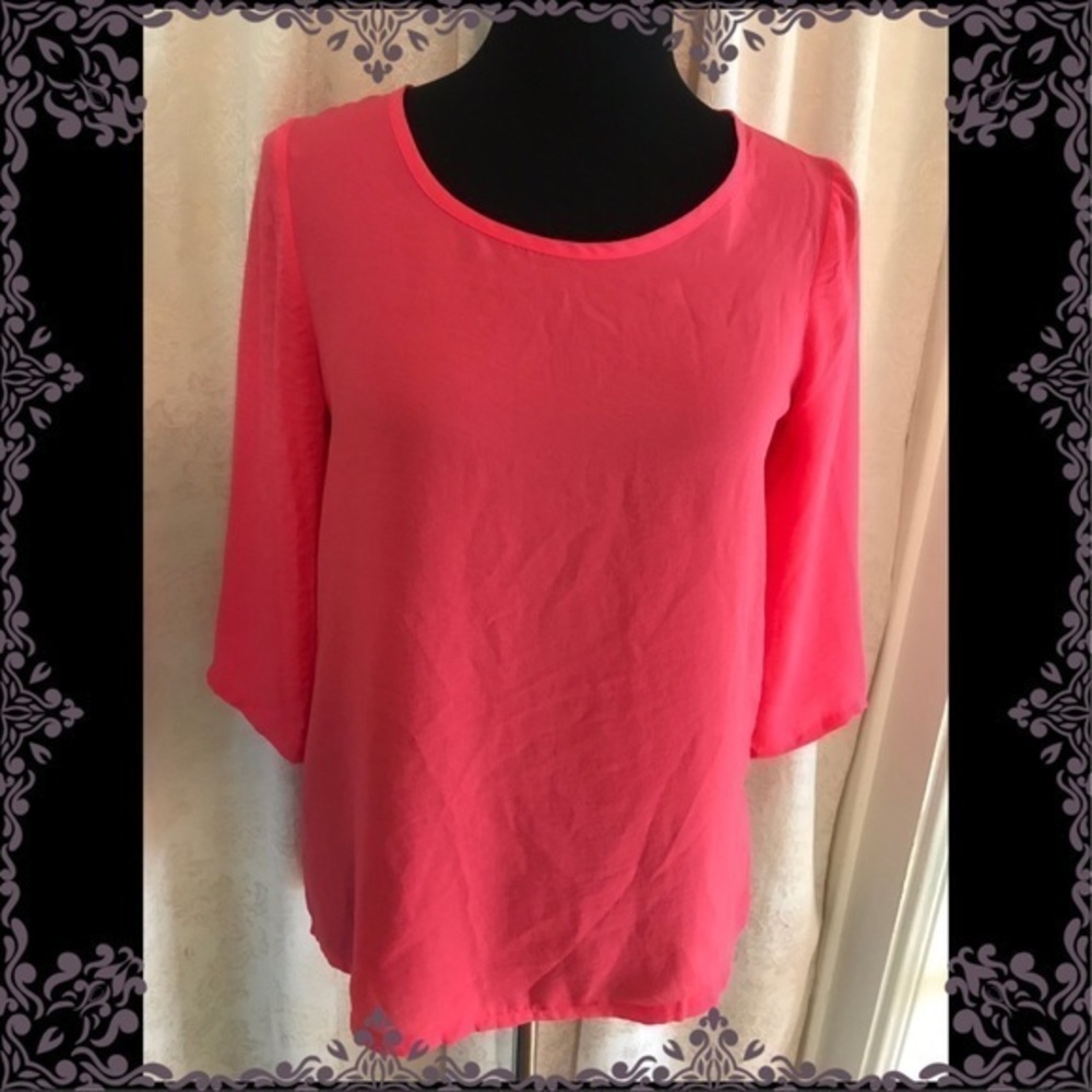NWT EXPRESS TOP🎉🎉🎉